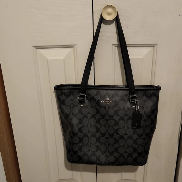 Black Coach Tote Bag - Picture 1 of 6